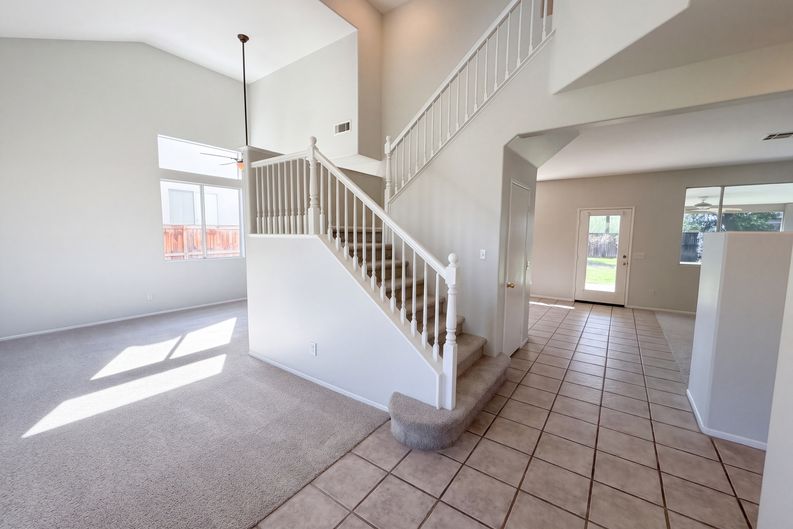 Photo 8 of 26 of 33825 Glenoaks Dr, Yucaipa, CA