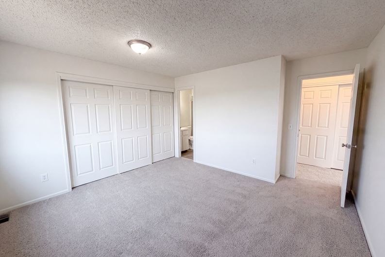 Photo 20 of 38 of 8273 W Plymouth Pl, Littleton, CO