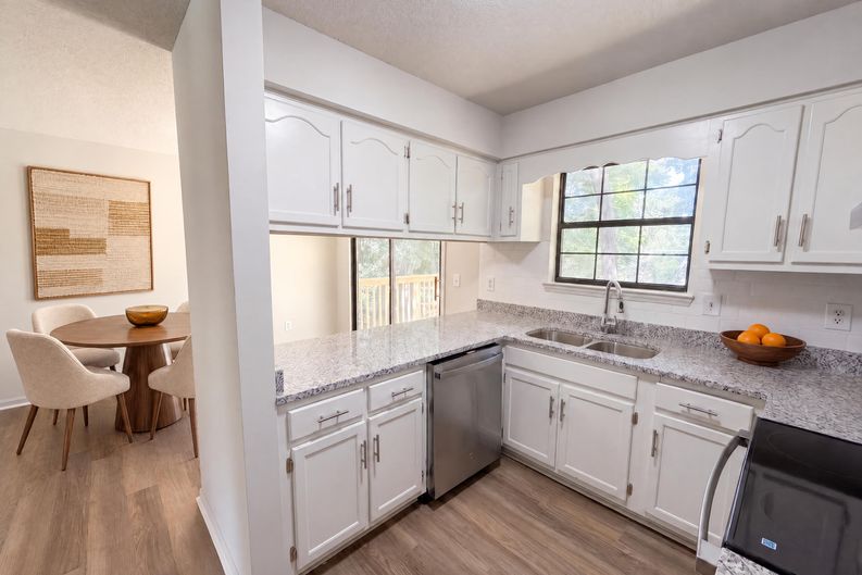 Photo 8 of 29 of 8911 Quail Run Dr, Chattanooga, TN