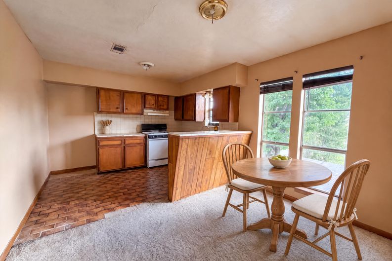 Photo 20 of 26 of 714 Bolling Ln, Houston, TX