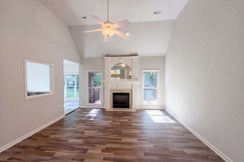 Photo 3 of 19 of 143 Laurel Ridge Ct, Gastonia, NC