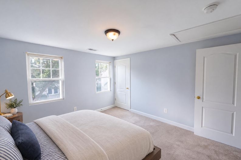 Photo 9 of 20 of 6940 Hawthorne St, Hyattsville, MD