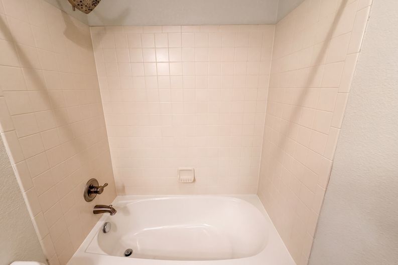 Photo 18 of 32 of 2802 S Ireland Way, Aurora, CO
