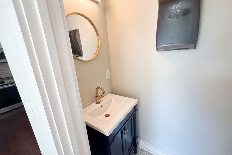 Photo 20 of 76 of 213 Joseph E Lowery Blvd NW, Atlanta, GA