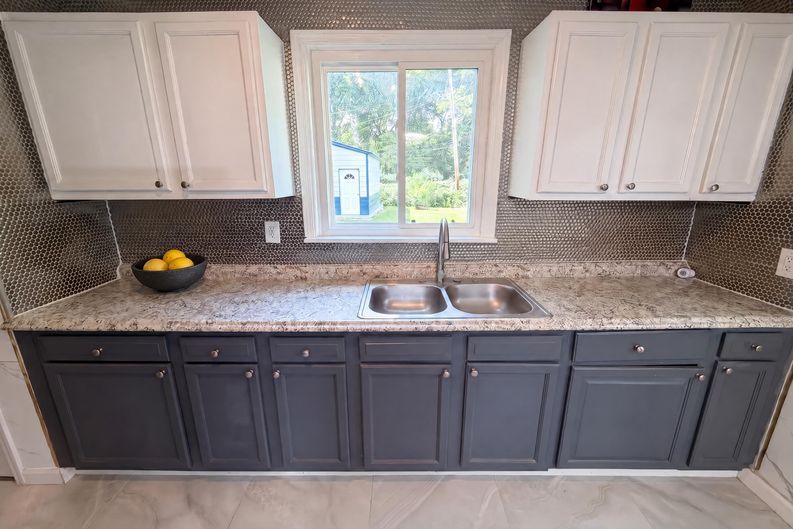 Photo 6 of 24 of 601 Rhoads Ave, Columbus, OH