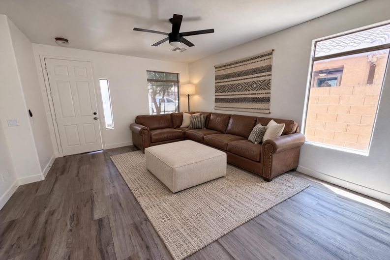 Photo 6 of 23 of 800 S Bedford Dr, Chandler, AZ