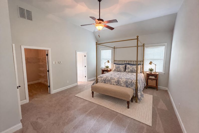 Photo 4 of 25 of 212 Westwind Dr, Newnan, GA