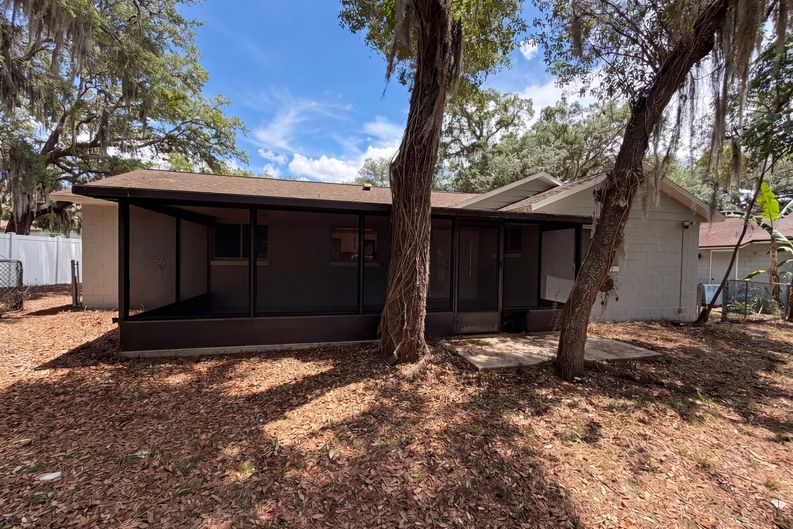 Photo 23 of 25 of 2768 Galatian Pl, Orlando, FL