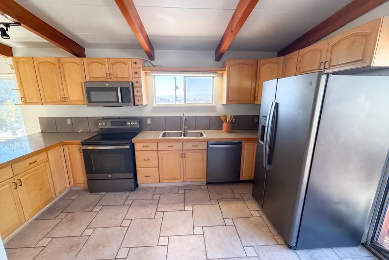 Photo 12 of 63 of 7811 W 62nd Ave, Arvada, CO