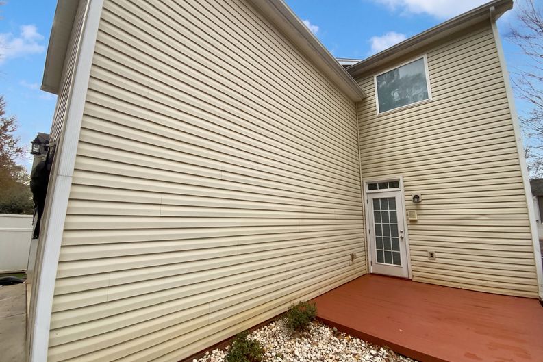 Photo 9 of 21 of 8915 Cinder Ln, Huntersville, NC