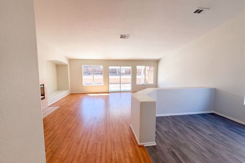 Photo 7 of 18 of 13241 Cameron St, Victorville, CA