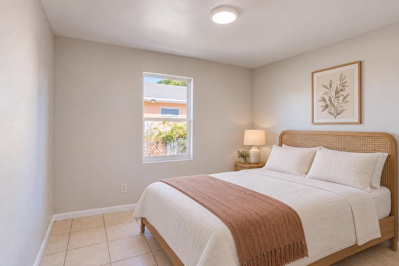 Photo 11 of 15 of 1295 N Railroad Ave, Boynton Beach, FL