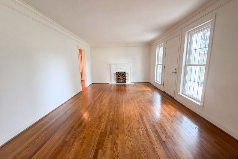 Photo 17 of 23 of 608 Estes Rd, Nashville, TN