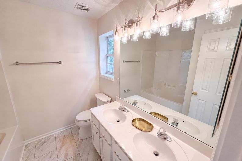 Photo 16 of 20 of 4165 Birch Leaf Ct, Charlotte, NC