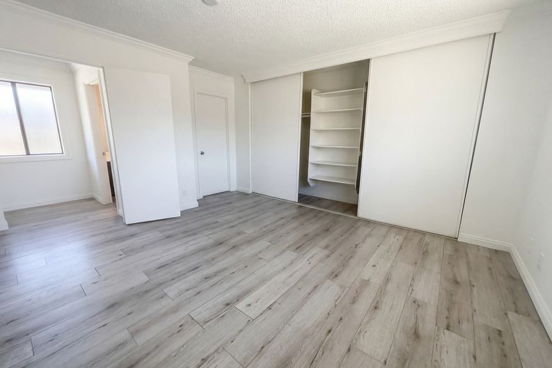 Photo 12 of 18 of 5097 Village Dr, Las Vegas, NV