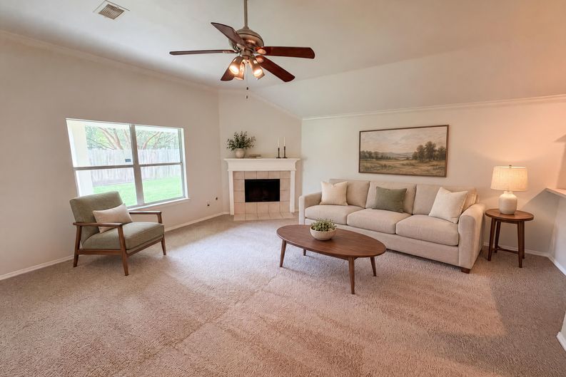 Photo 13 of 25 of 1028 Rio Grande St, League City, TX