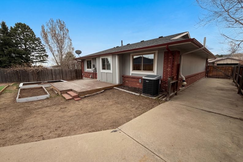 Photo 6 of 22 of 13771 W Warren Dr, Lakewood, CO