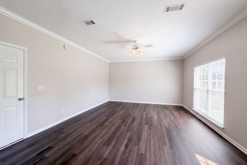 Photo 3 of 29 of 3010 Feradach Ln, Spring Hill, TN