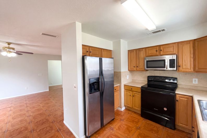 Photo 7 of 27 of 4805 Beacon St, Orlando, FL