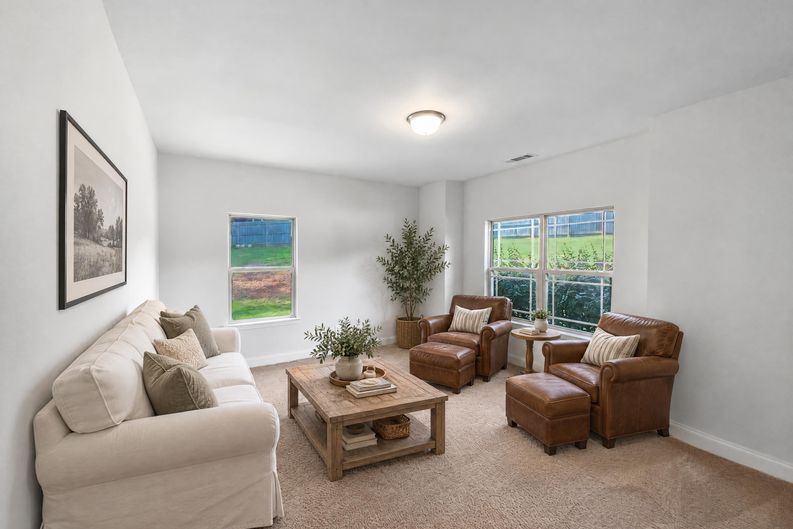 Photo 11 of 29 of 1037 Yorkshire Dr, Griffin, GA