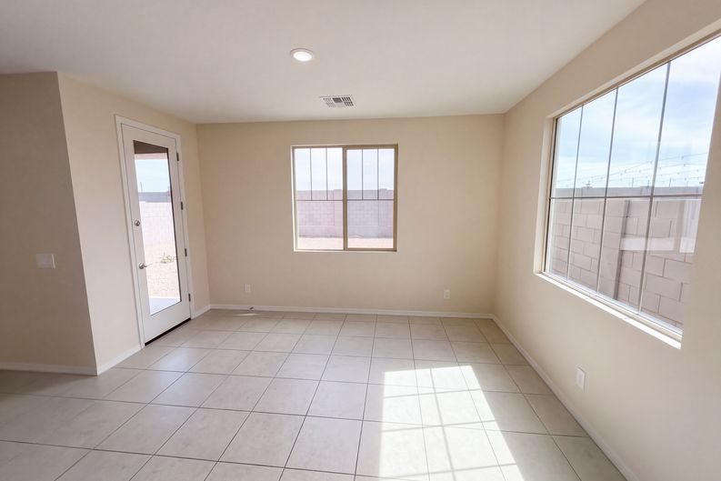 Photo 10 of 29 of 4617 S 108th Ave, Tolleson, AZ
