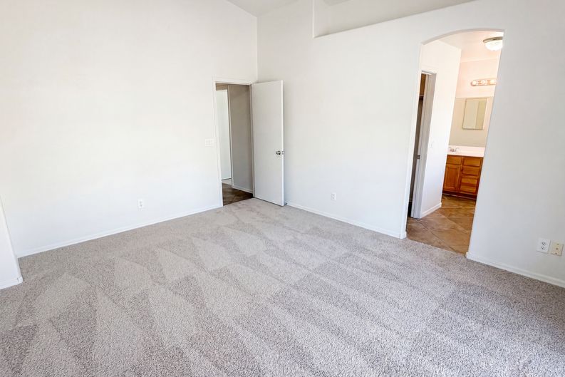 Photo 4 of 28 of 8271 N 112th Ave, Peoria, AZ