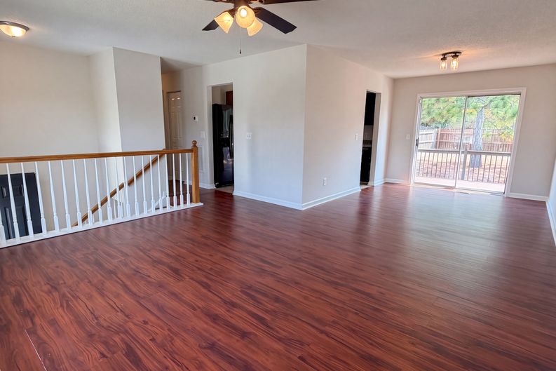 Photo 3 of 19 of 113 Pine Bluff Rd, Columbia, SC