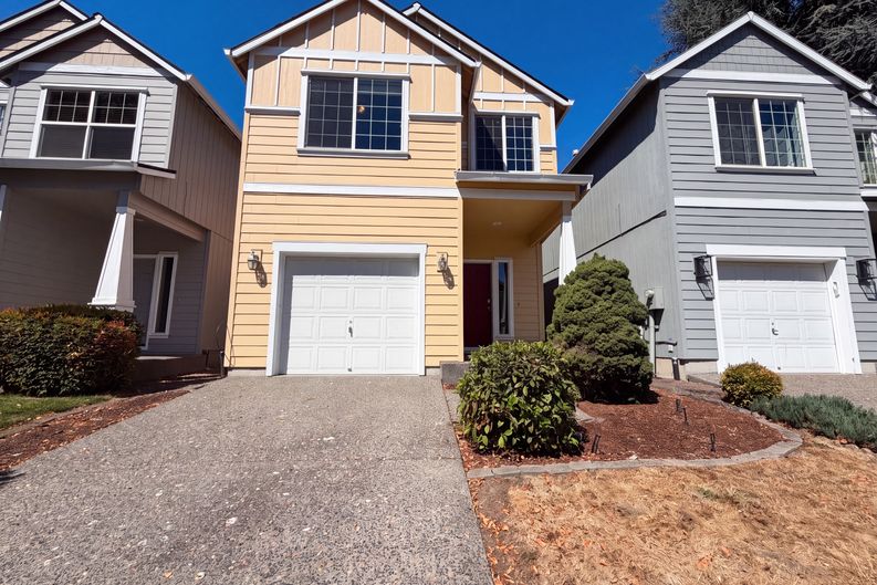 Photo 16 of 19 of 17615 SW Falling Leaf Ct, Beaverton, OR