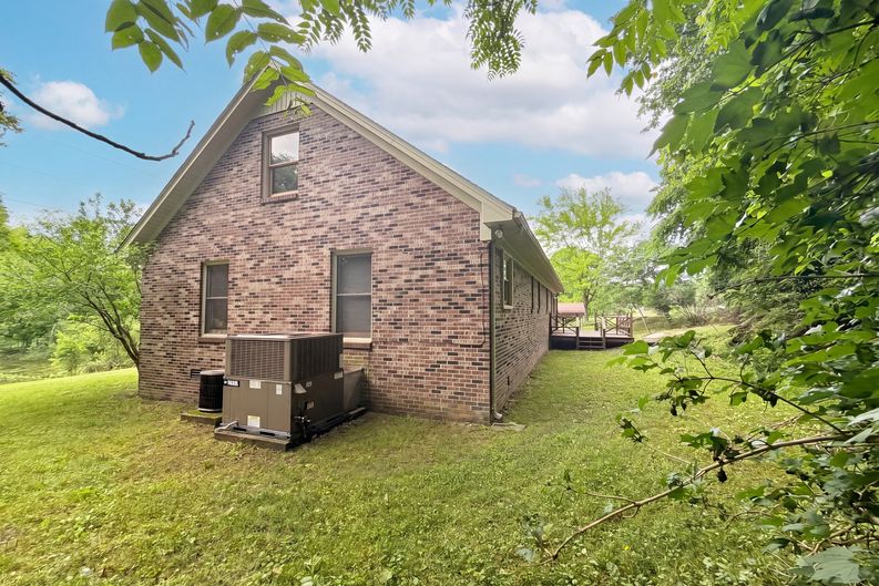 Photo 17 of 20 of 8663 Dog Branch Rd, Mount Pleasant, TN