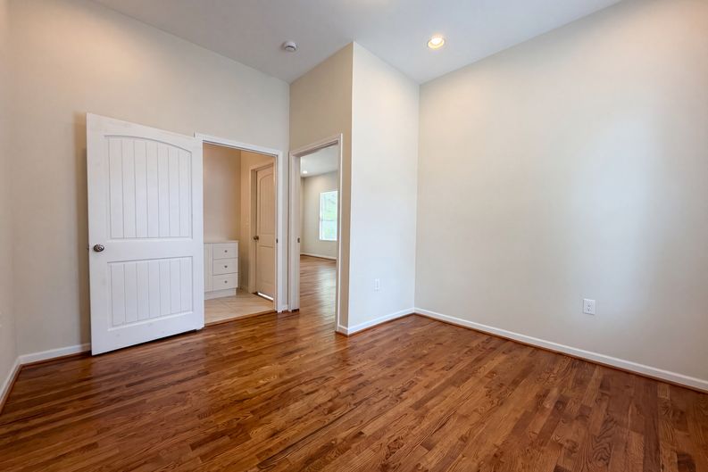 Photo 15 of 22 of 861 77th St S, Birmingham, AL