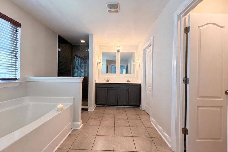 Photo 9 of 26 of 301 Cypresshill Ct, Simpsonville, SC