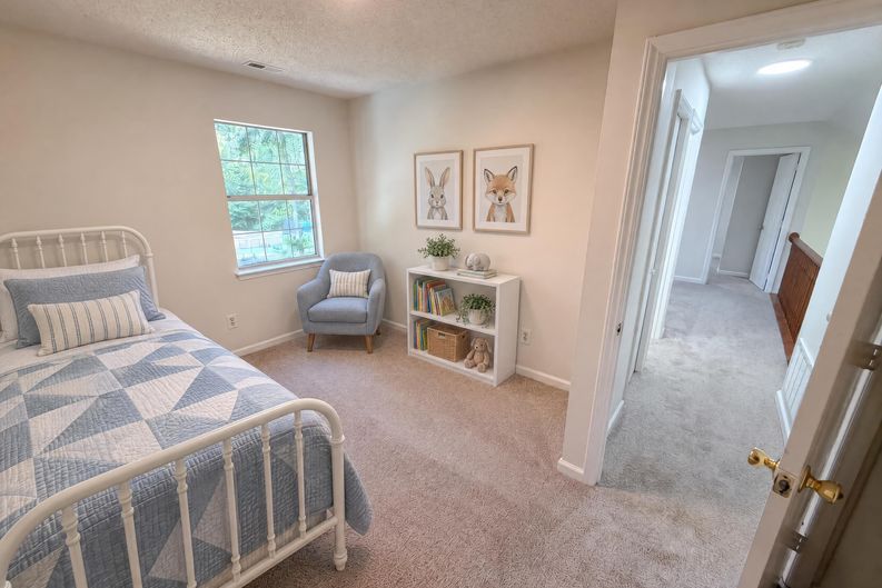 Photo 14 of 24 of 4720 Topsail Ct, Charlotte, NC