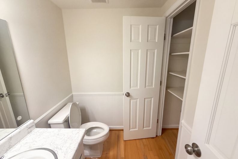 Photo 10 of 45 of 2215 Angela Dr SW, Lilburn, GA