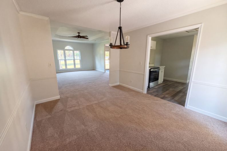 Photo 9 of 26 of 206 Ohara Dr, Albertville, AL