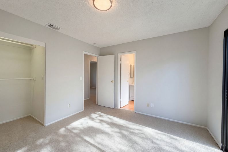 Photo 18 of 21 of 2785 Bonita Dr, Highland, CA
