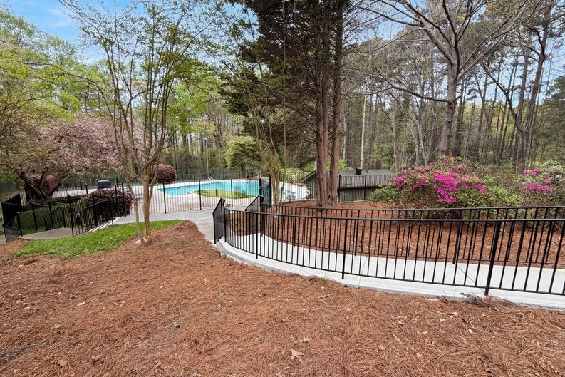 Photo 23 of 24 of 1013 Dunbar Dr, Atlanta, GA