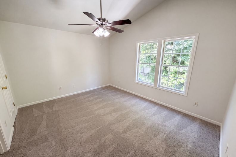 Photo 14 of 21 of 9514 Littleleaf Dr, Charlotte, NC