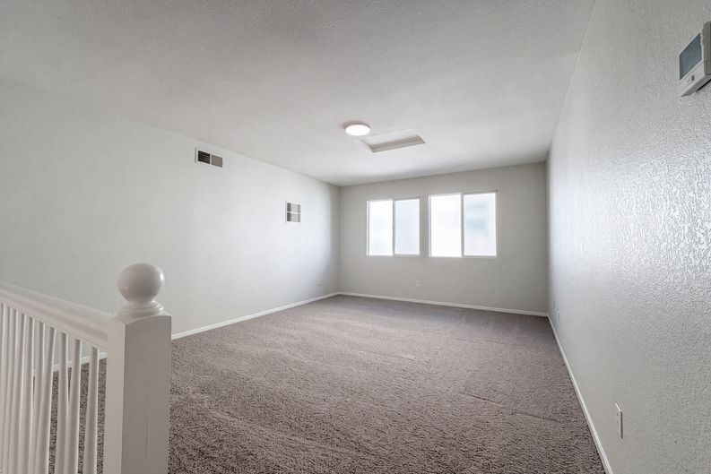 Photo 14 of 45 of 1570 Arcola Ave, Sacramento, CA