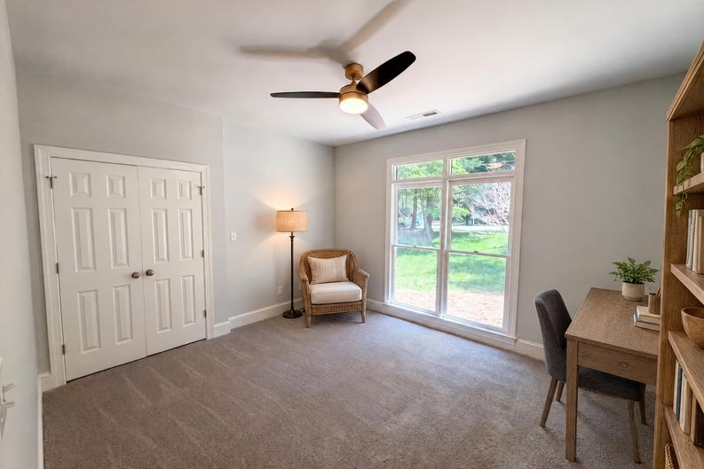 Photo 15 of 21 of 5309 Lancelot Dr, Charlotte, NC