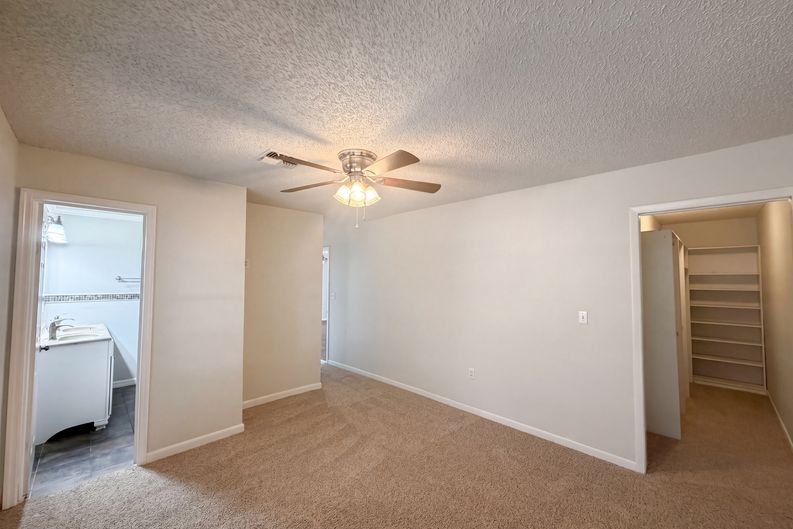 Photo 4 of 19 of 613 4th St NE, Fort Meade, FL