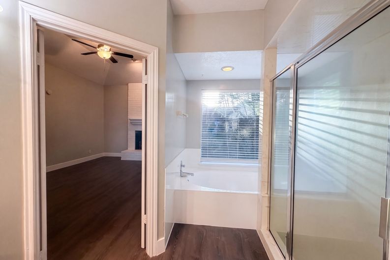 Photo 20 of 28 of 9118 Tepee Trl, Houston, TX
