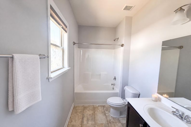 Photo 18 of 23 of 1305 Ivey Grove Ct, Fuquay Varina, NC