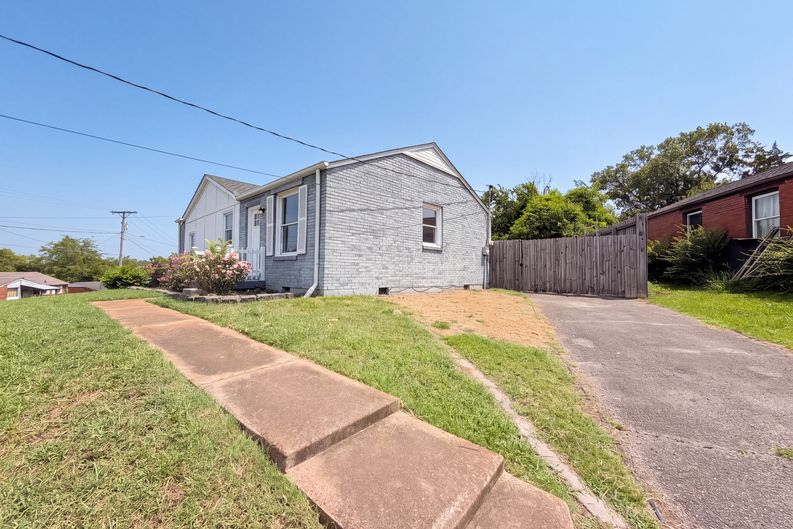 Photo 15 of 16 of 1447 Snell Blvd, Nashville, TN
