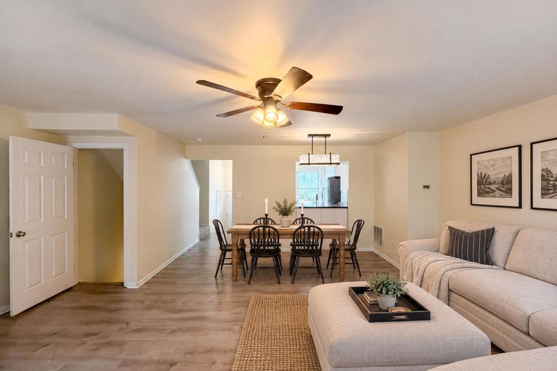 Photo 12 of 48 of 8641 Centerton Ln, Manassas, VA