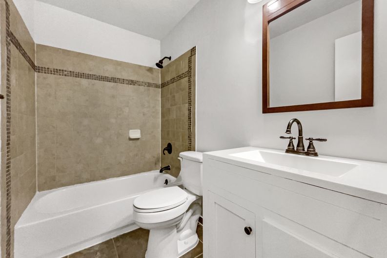 Photo 5 of 16 of 6312 Lake Trail Dr, Fayetteville, NC