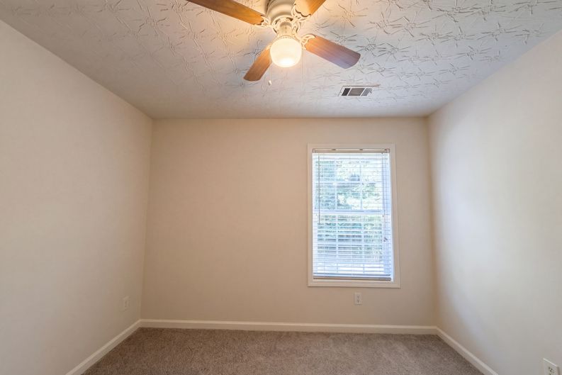 Photo 14 of 29 of 3324 Baymount Way, Lawrenceville, GA