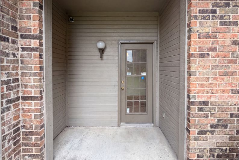Photo 16 of 19 of 3500 E Park Blvd, Plano, TX