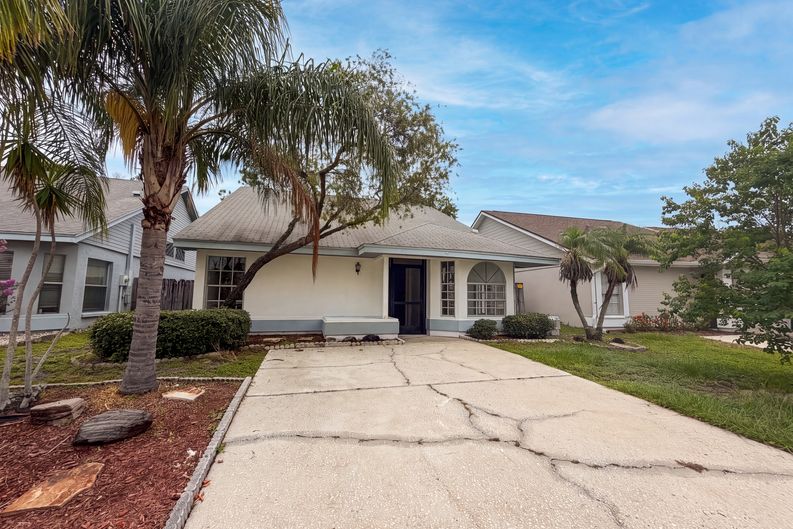 Photo 14 of 18 of 8613 Cottonway Ln, Tampa, FL