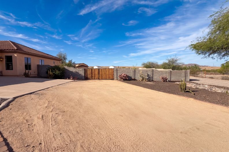 Photo 19 of 137 of 16806 W Dove Wing Way, Surprise, AZ