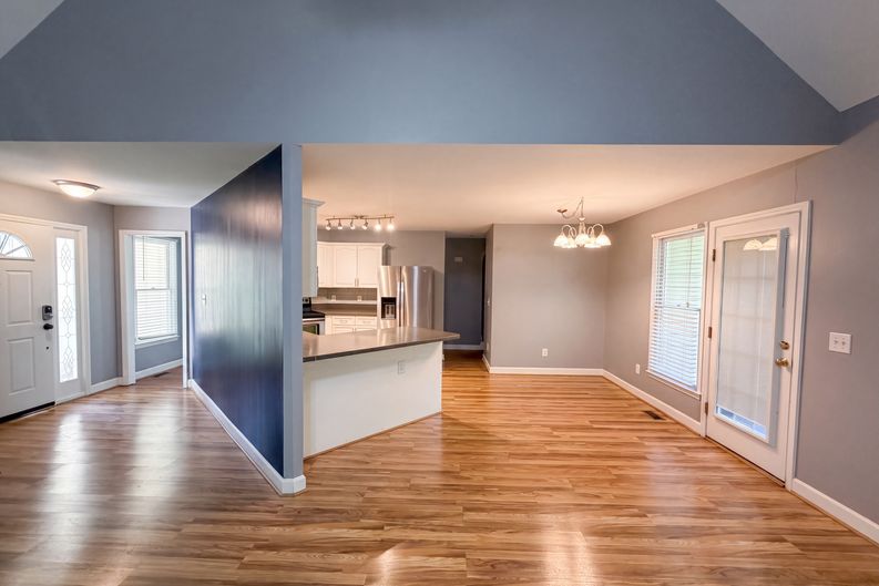 Photo 6 of 18 of 513 Saint Croix Dr, Holly Springs, NC